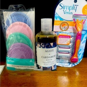 Body Oil, Venus razors, 4 pack facial pads